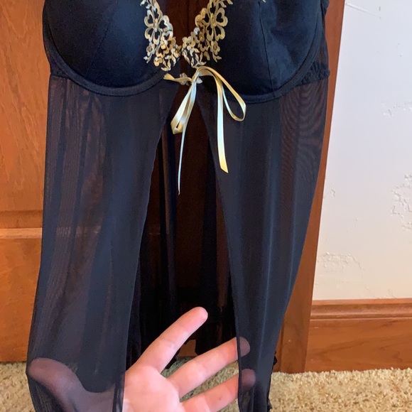 Women’s lingerie - Picture 4 of 4